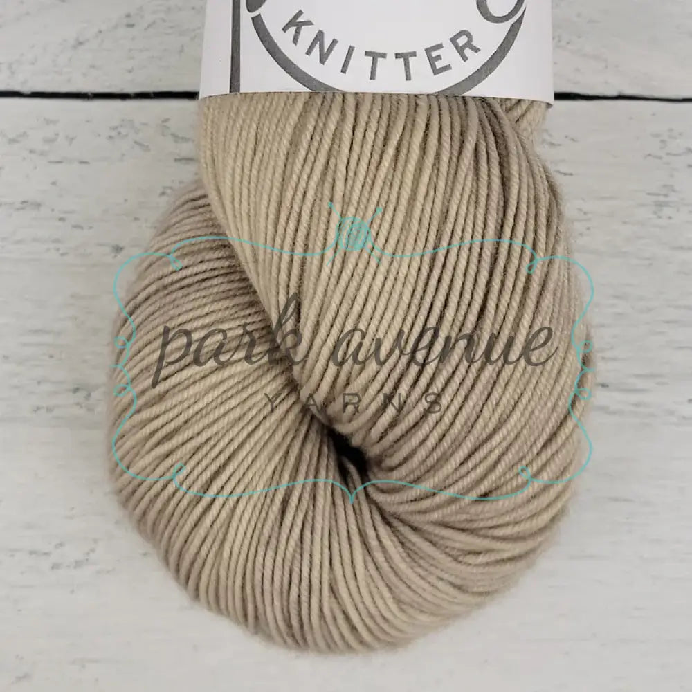 Plume DK Oatmeal Yarn: DK