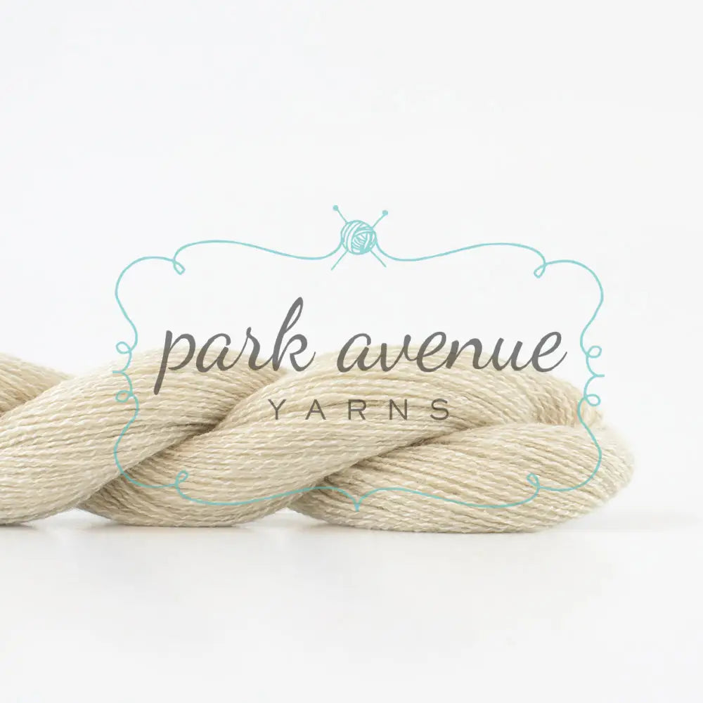 Tosh Pebble Mill-Dyed Ivory Yarn: Fingering